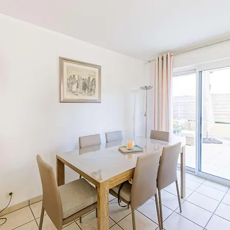 Grand Lumineux Avec Jacuzzi Et Grande Terrasse à - Fr-1-3-623 *