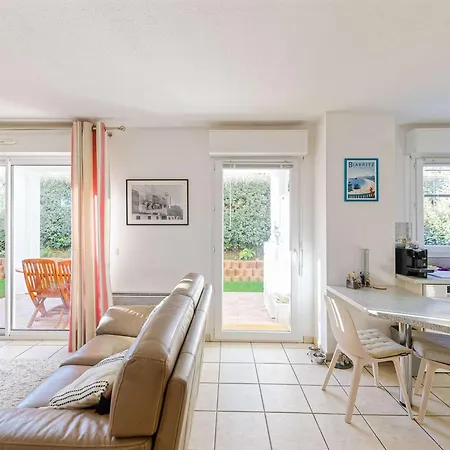 Grand Lumineux Avec Jacuzzi Et Grande Terrasse à - Fr-1-3-623 Apartamento *