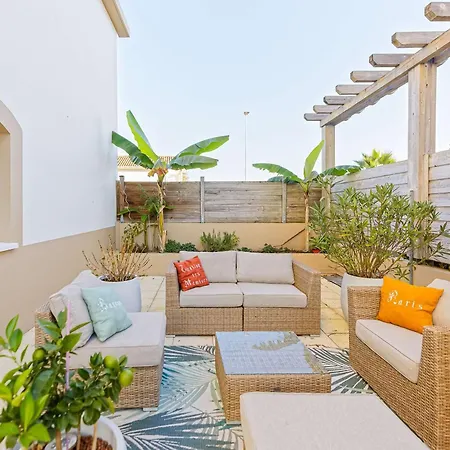 Grand Lumineux Avec Jacuzzi Et Grande Terrasse à - Fr-1-3-623 Apartamento *