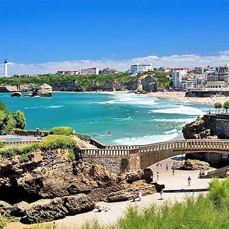 Grand Lumineux Avec Jacuzzi Et Grande Terrasse à - Fr-1-3-623 Apartamento